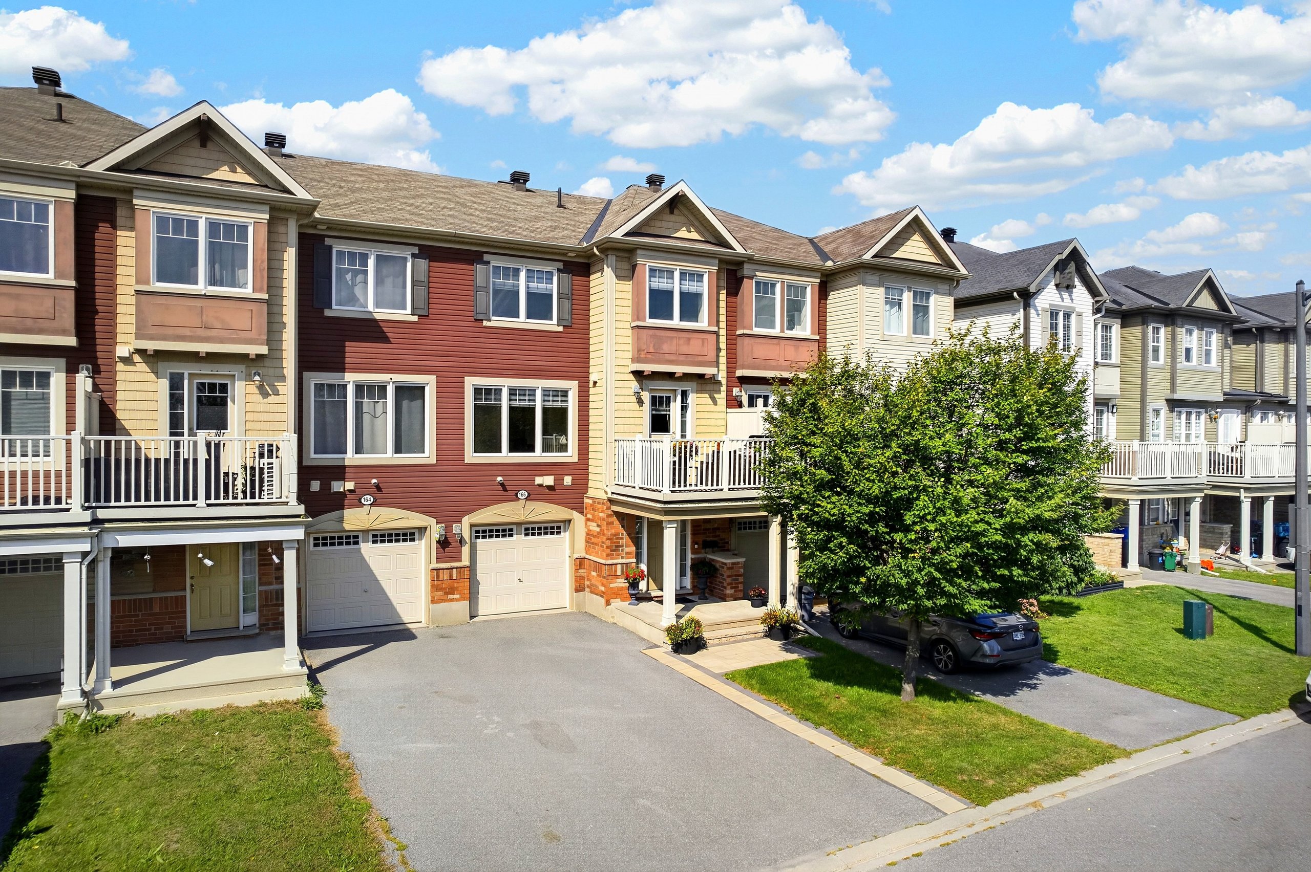 Front elevation of 166 Sunshine Crescent